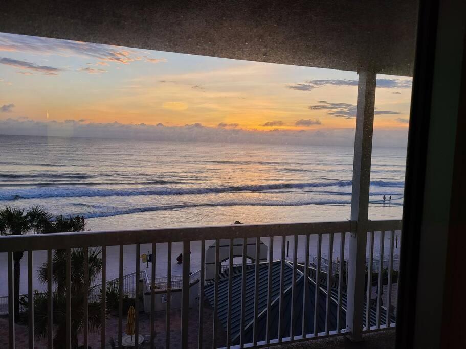 Appartamento Spectacular Ocean View Daytona Beach Esterno foto